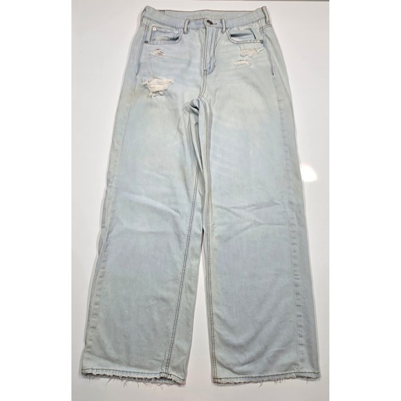 American Eagle Skater Jeans Women's Size 8 Light Wash Distressed Denim - Picture 1 of 9